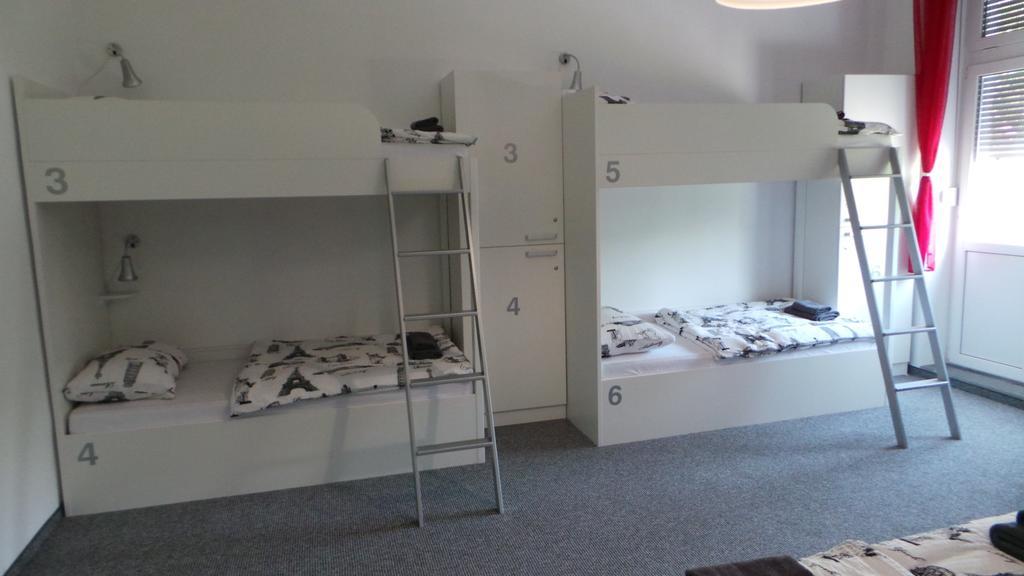 סלאבונסקי ברוד Hostel Levicki חדר תמונה