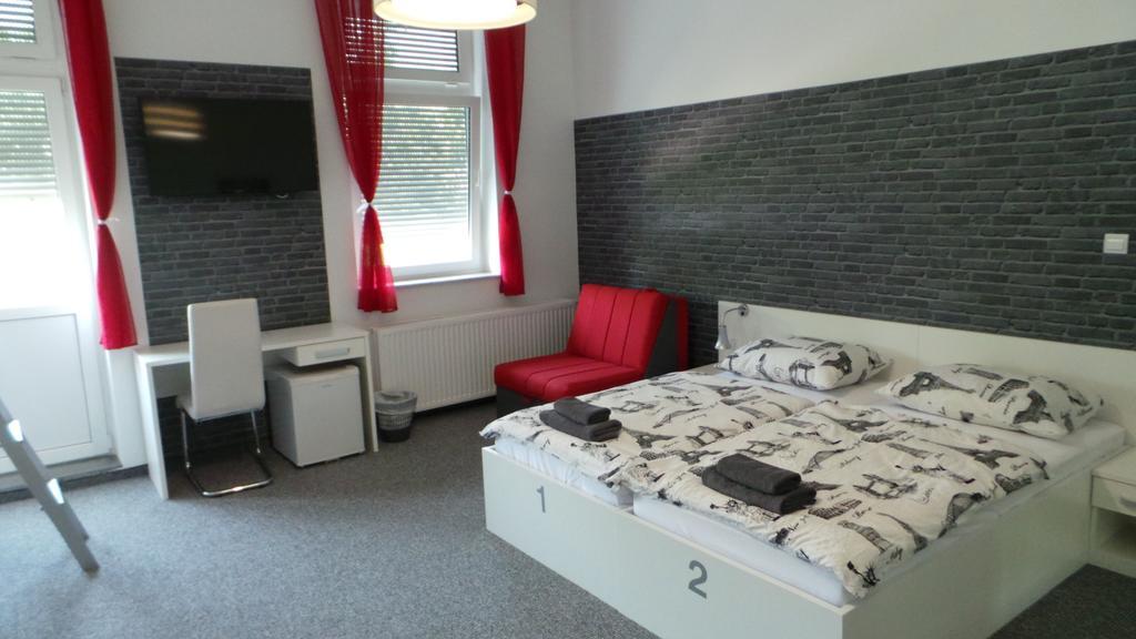 סלאבונסקי ברוד Hostel Levicki חדר תמונה