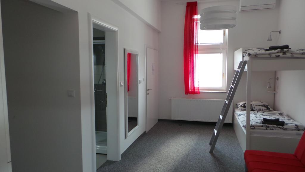 סלאבונסקי ברוד Hostel Levicki חדר תמונה