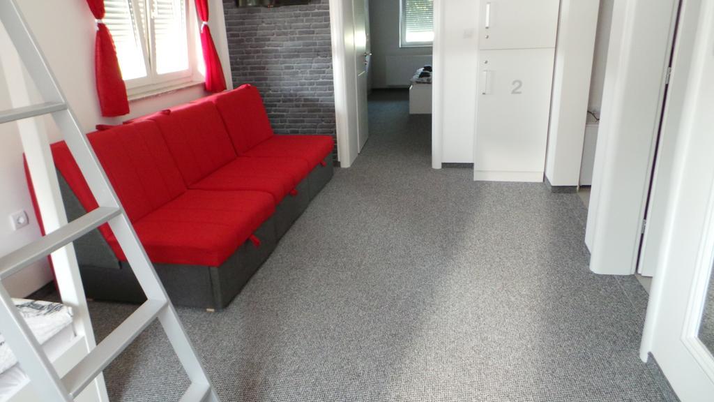 סלאבונסקי ברוד Hostel Levicki חדר תמונה