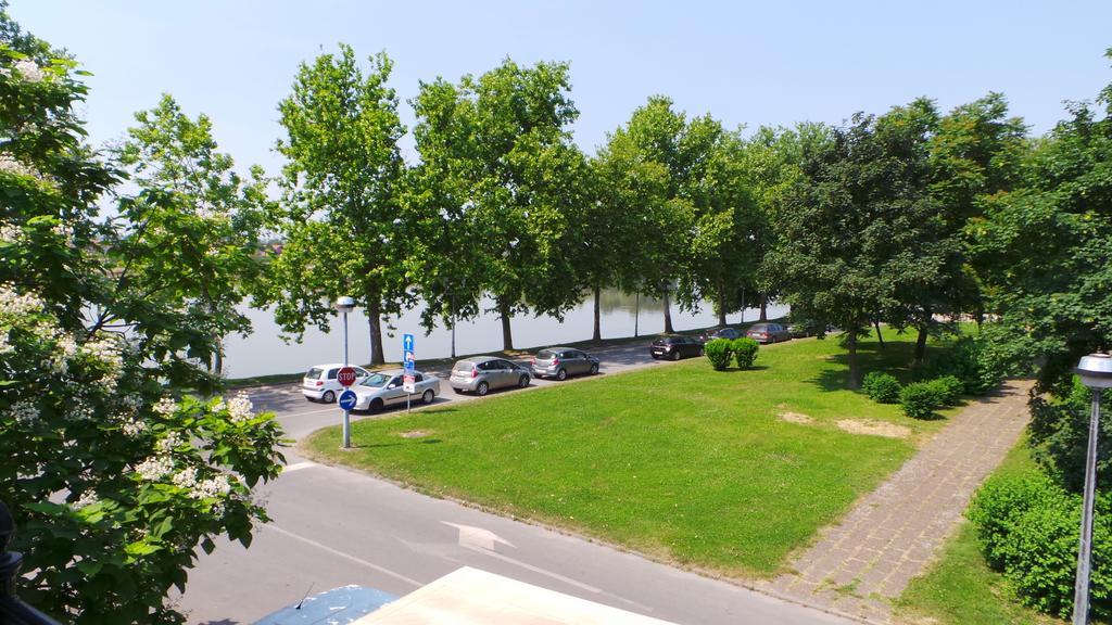 סלאבונסקי ברוד Hostel Levicki חדר תמונה