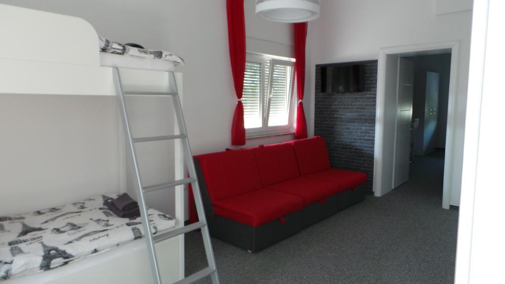 סלאבונסקי ברוד Hostel Levicki חדר תמונה